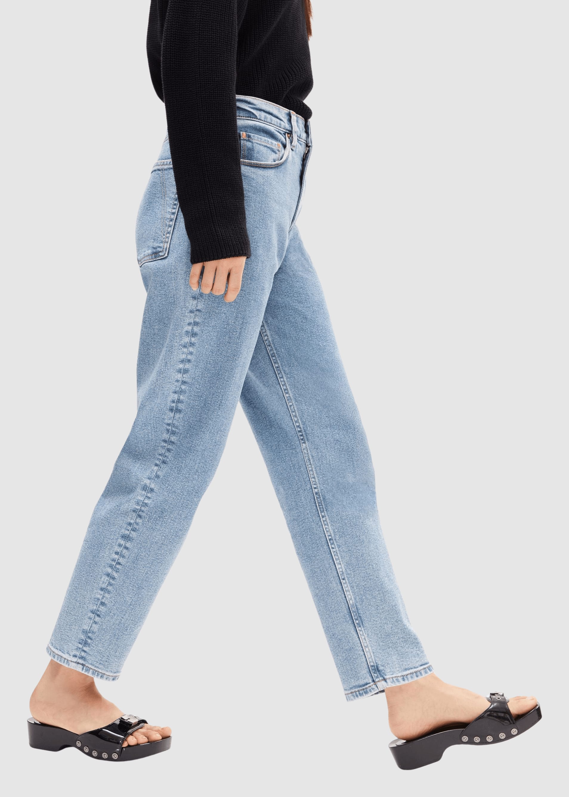 Mairaa High Waist Mom Jean Europie