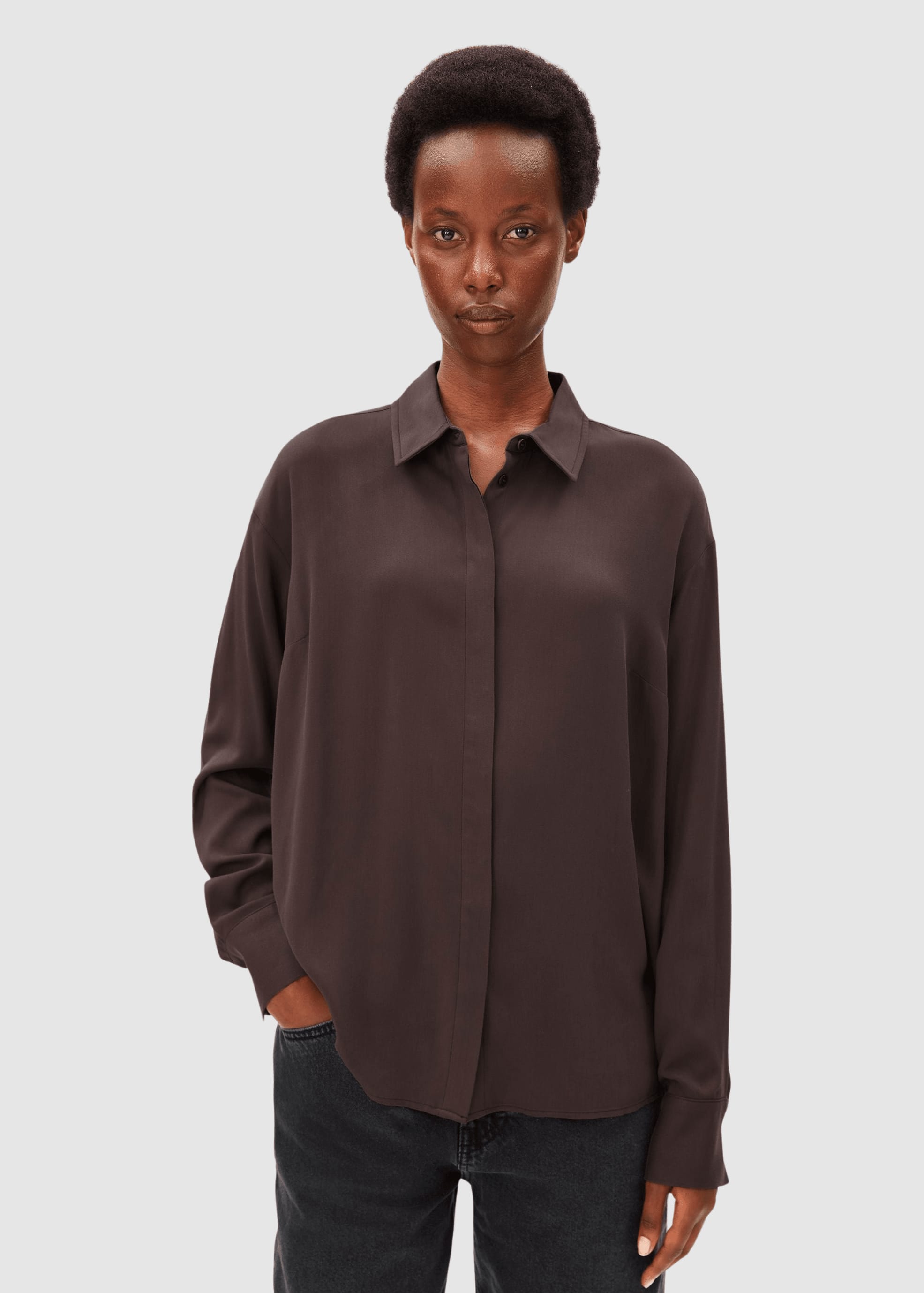 armedangels-larisaana-longsleeve-blouse-claystone-1.jpeg Larisaana Longsleeve Blouse Claystone