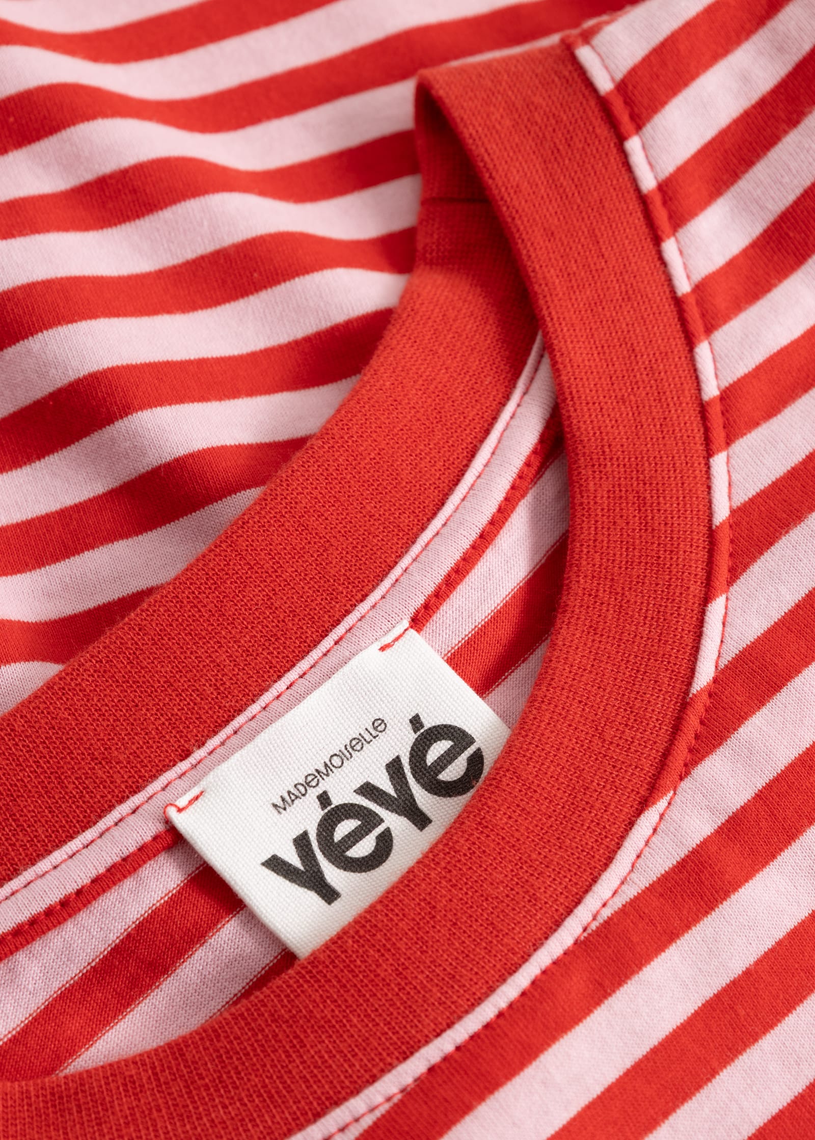 Endless Horizon T-Shirt Red