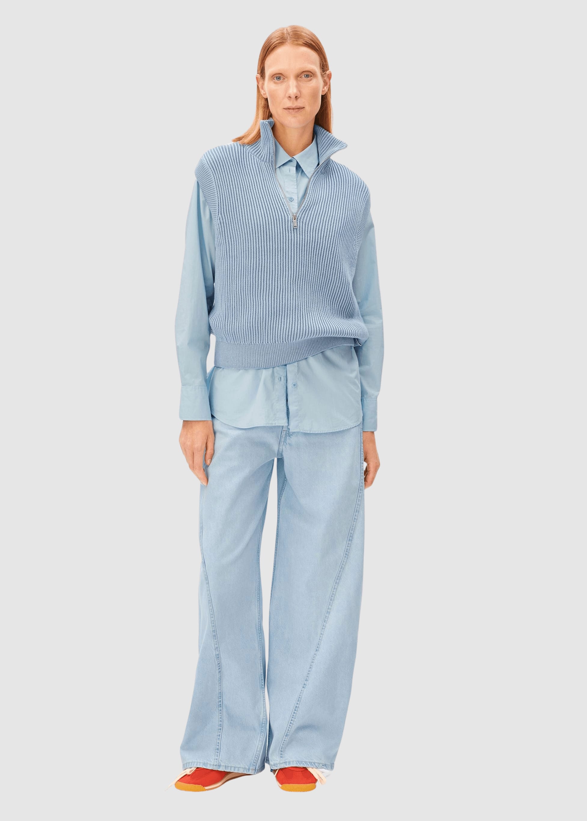 Vanisé Knit Vest Blue Glow-Dark Blue Glow