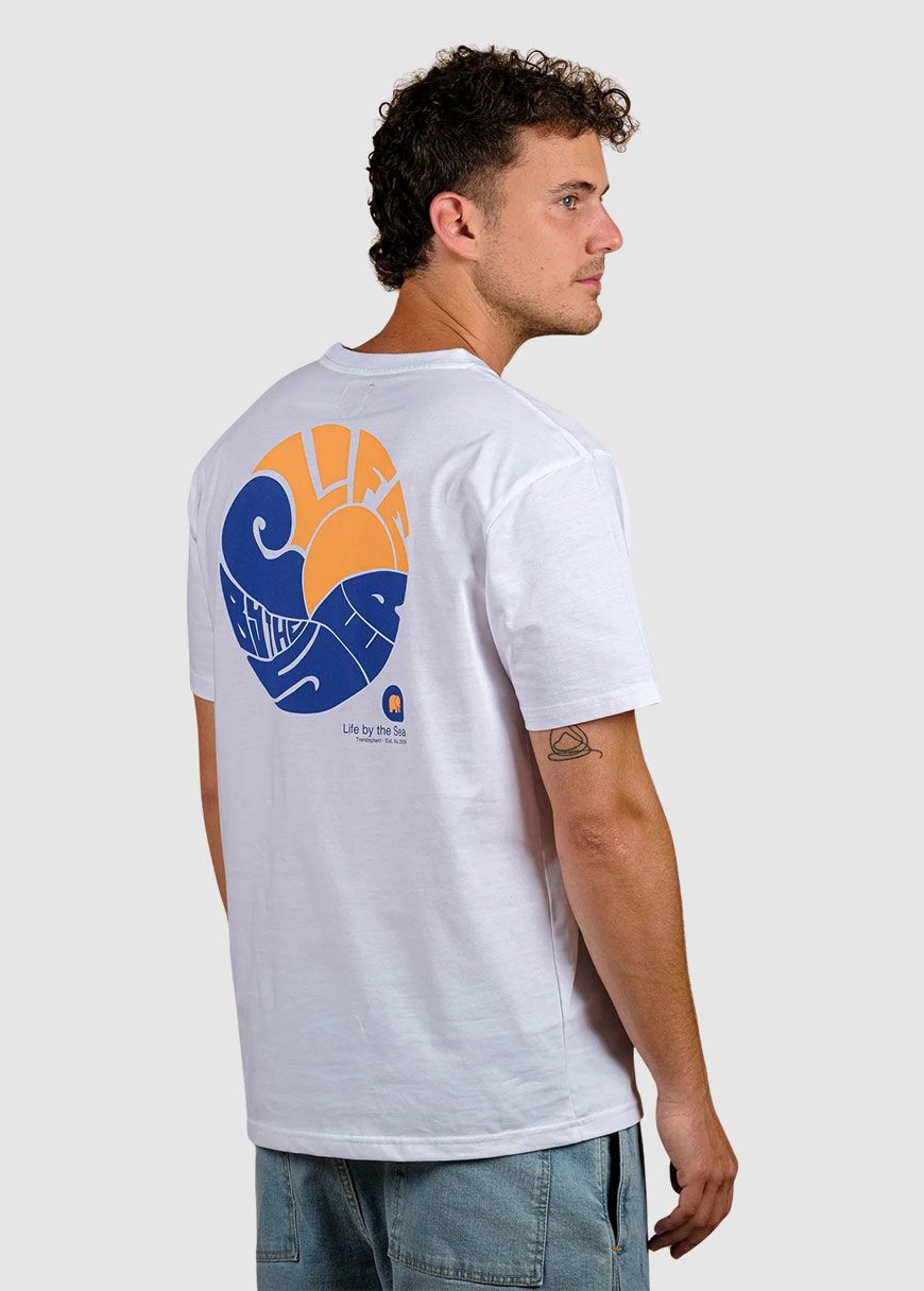 Life By The Sea VI Organic T-Shirt