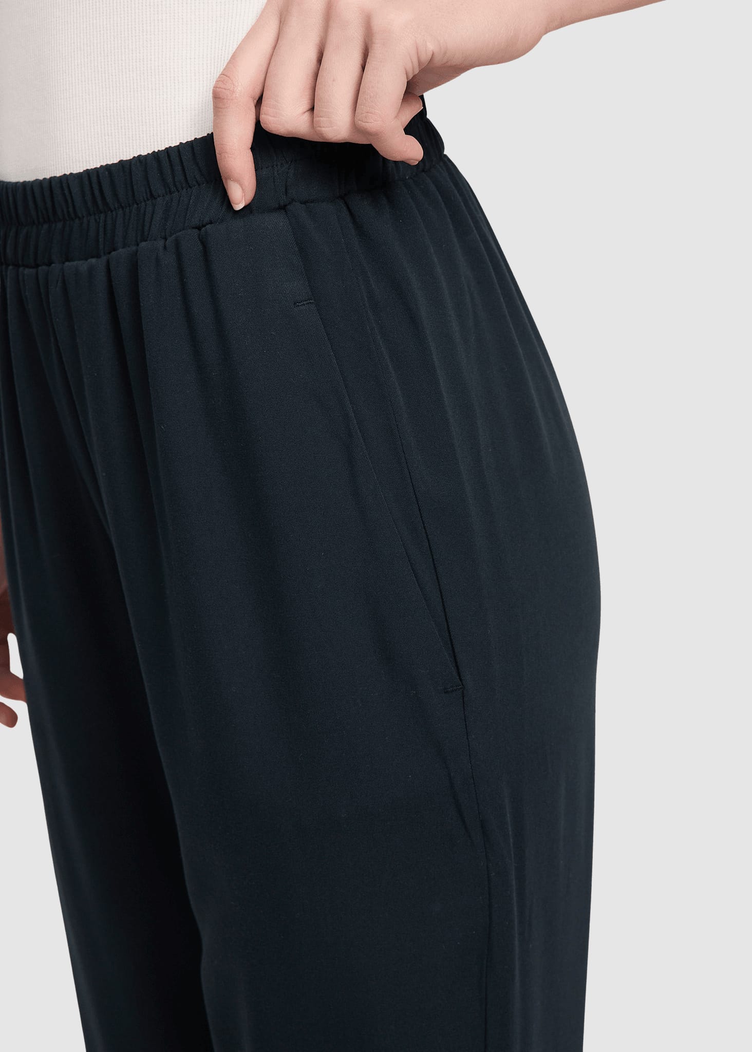 Straight Leg Viscose Pants Black