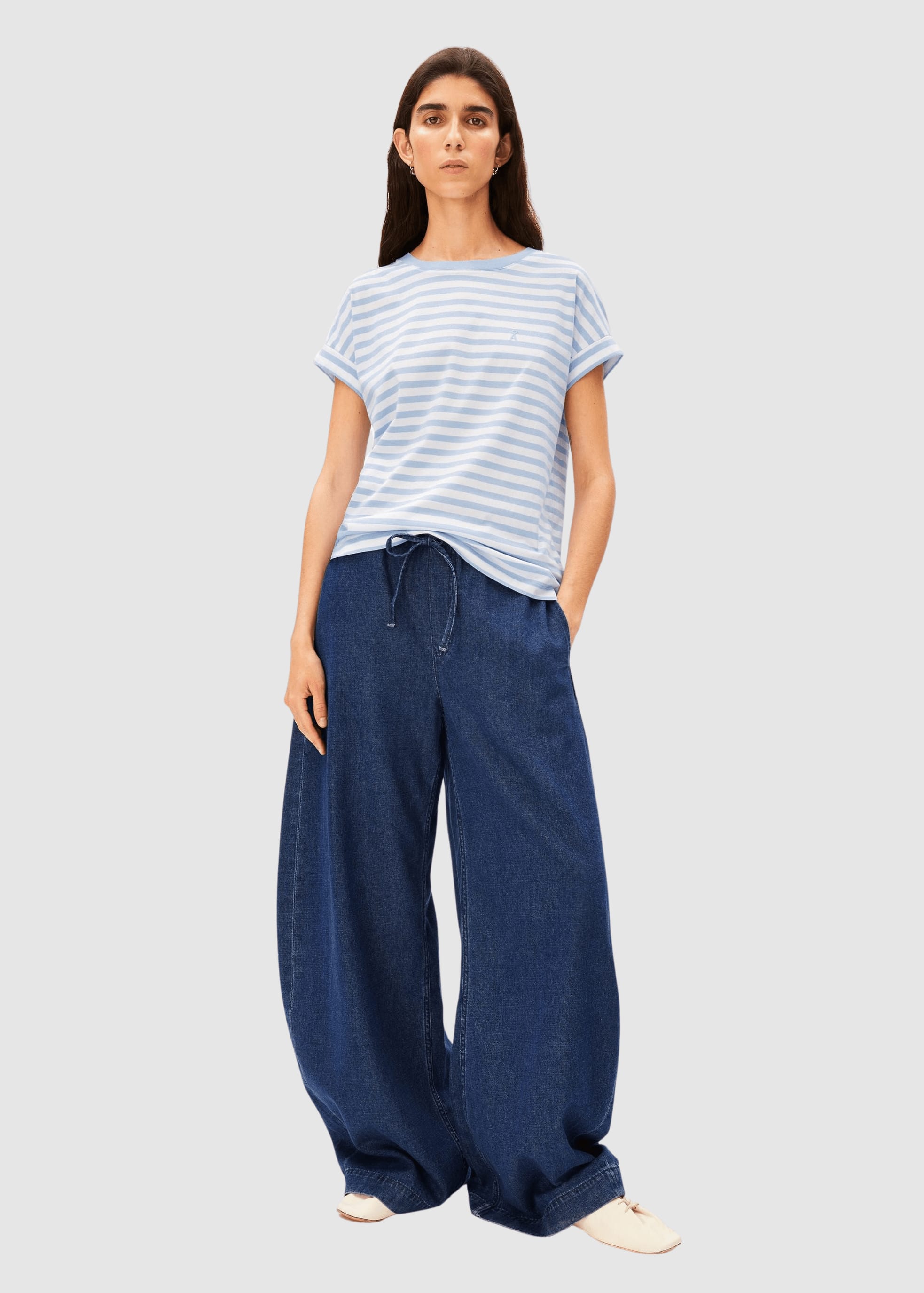 armedangels-idaara-stripe-t-shirt-white-soft-blue-5.jpeg Idaara Stripe T-Shirt White Soft Blue