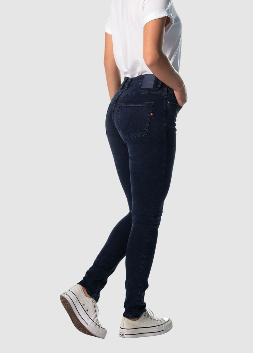 Carey Skinny Carey Skinny