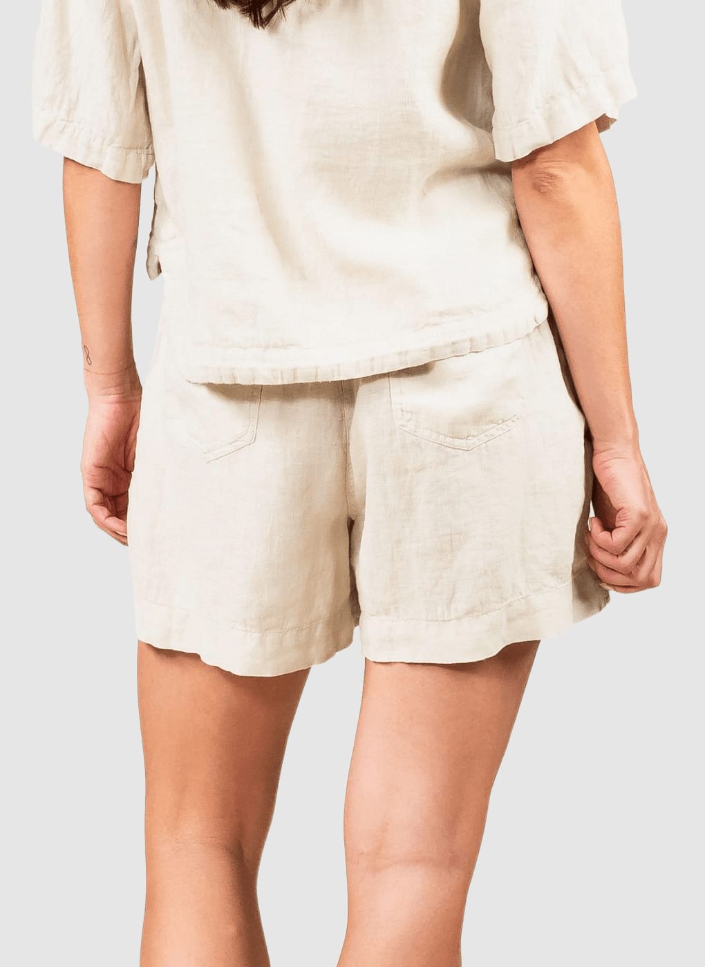 Chloe Linen Short Solid Oatmeal Chloe Linen Short Solid Oatmeal