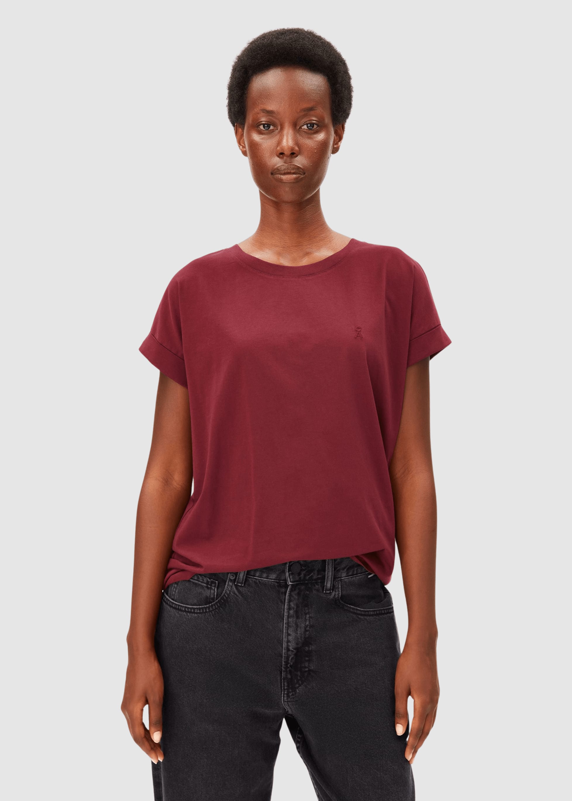 armedangels-idaara-t-shirt-velvet-red-1.jpeg Idaara T-Shirt Velvet Red
