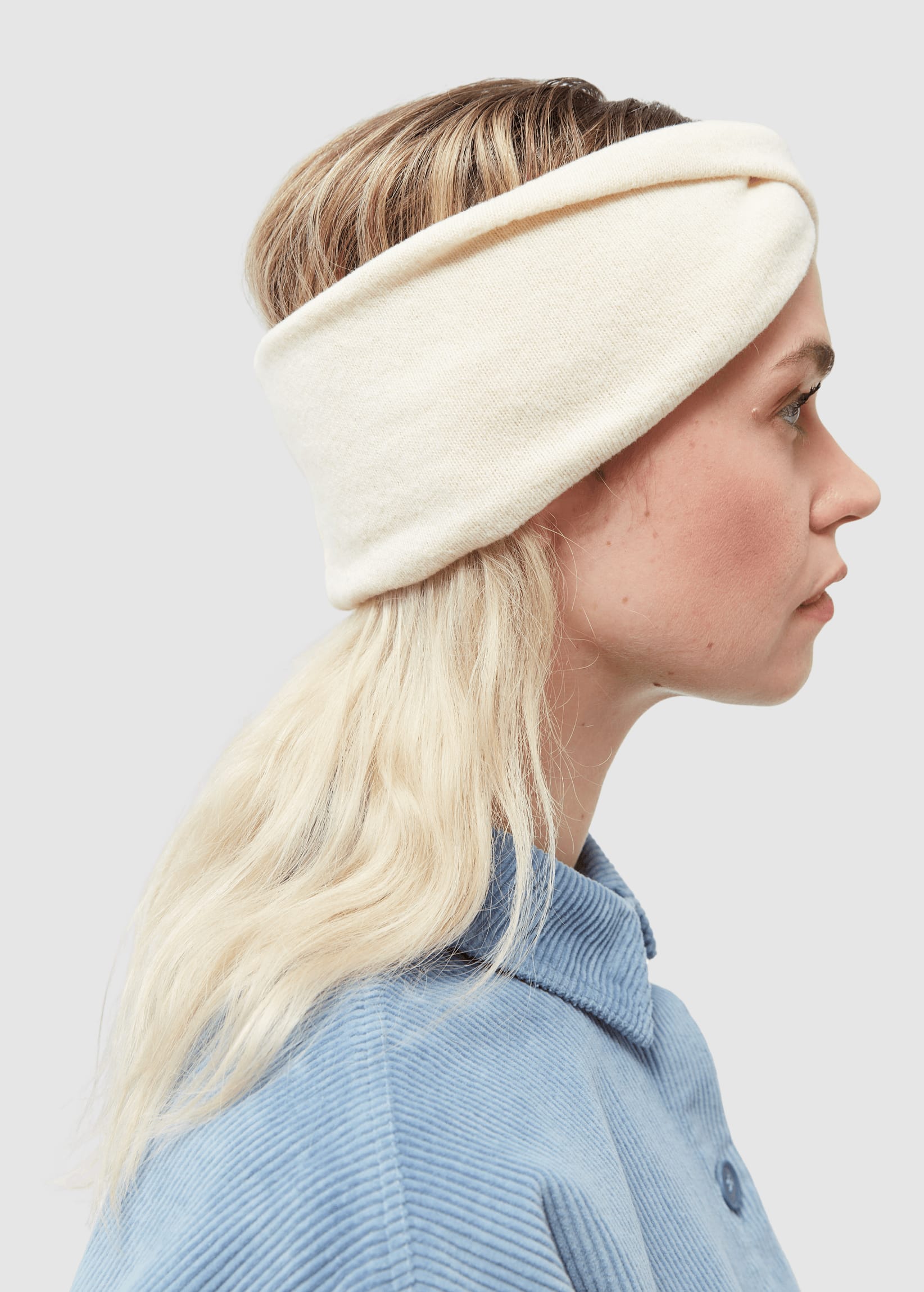 givn-gbbeth-off-white-2.jpeg Gbbeth Off White