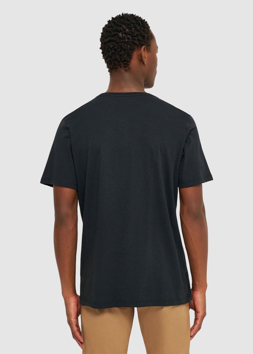 Basic T-Shirt