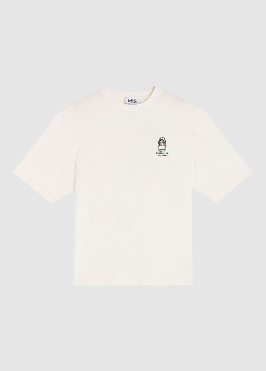 Closed Tee