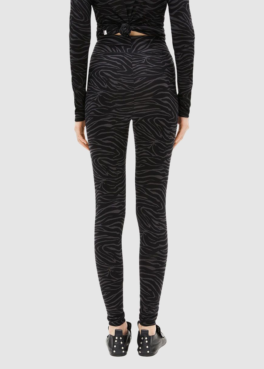 armedangels_faribaa_zebraraa_AW_25_AA_30007841_Black_2_f79d4eeabc Faribaa Zebraraa