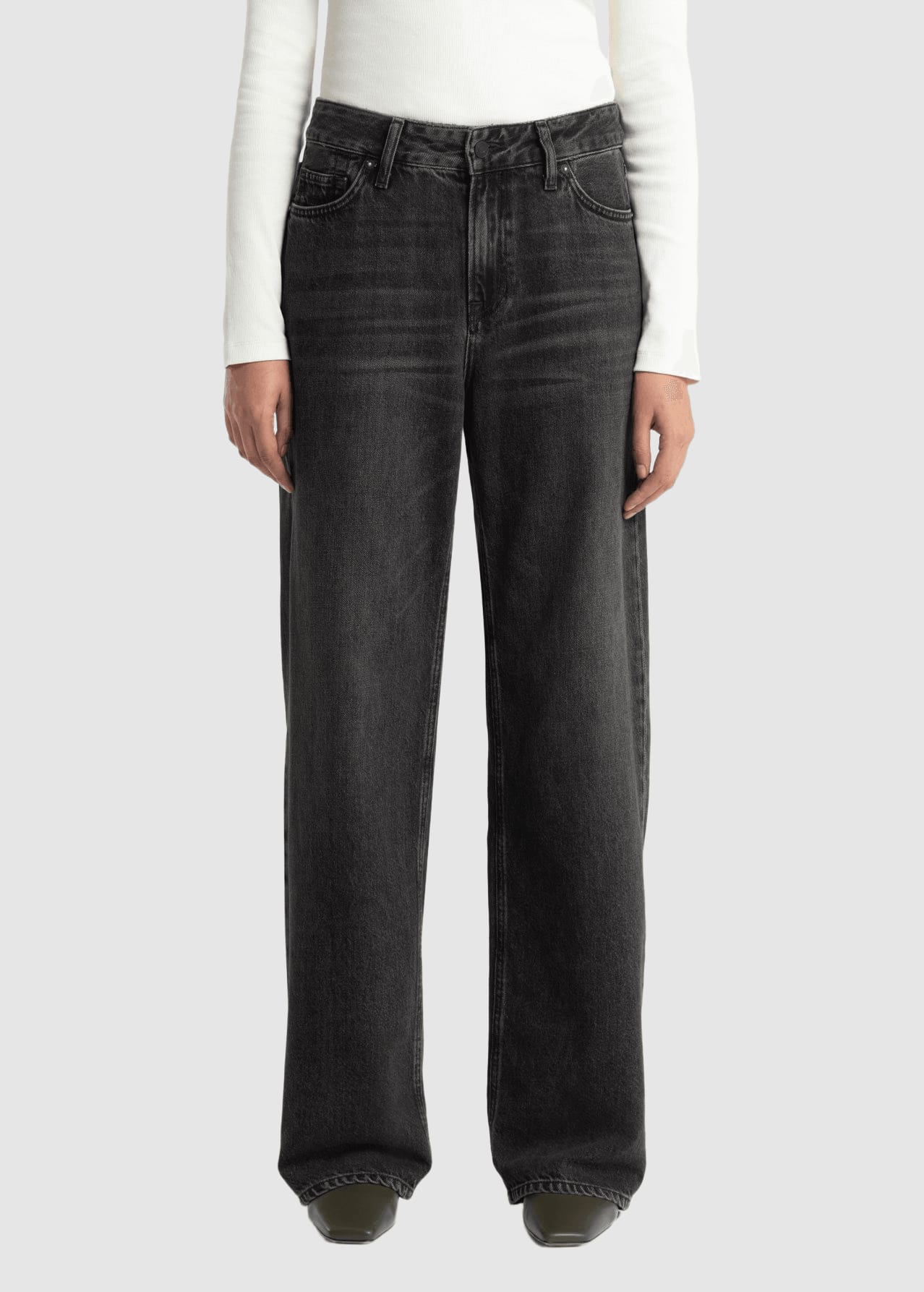 kings-of-indigo-k-o-i-joan-vilma-brown-black-worn-1.jpeg Joan Vilma Brown Black Worn