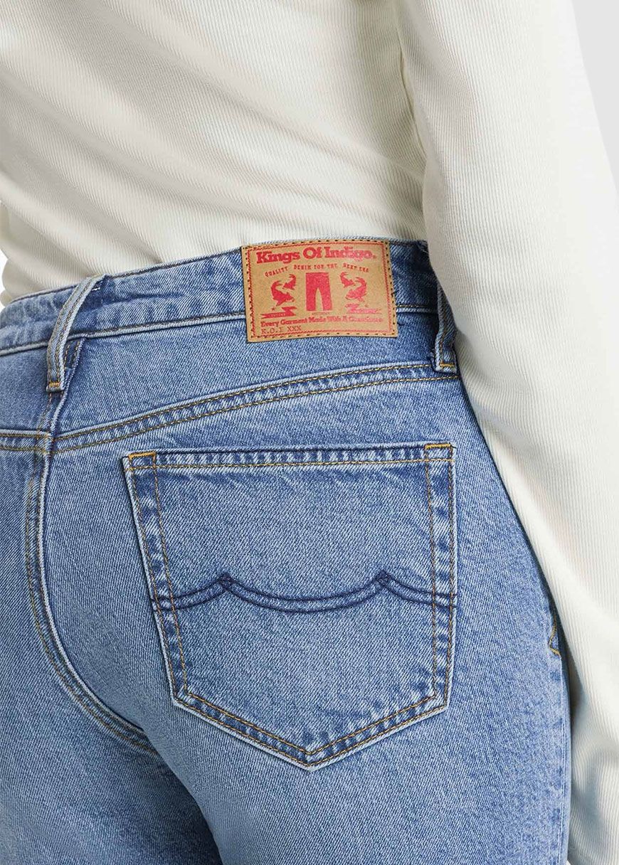 Juno Medium Juno Medium