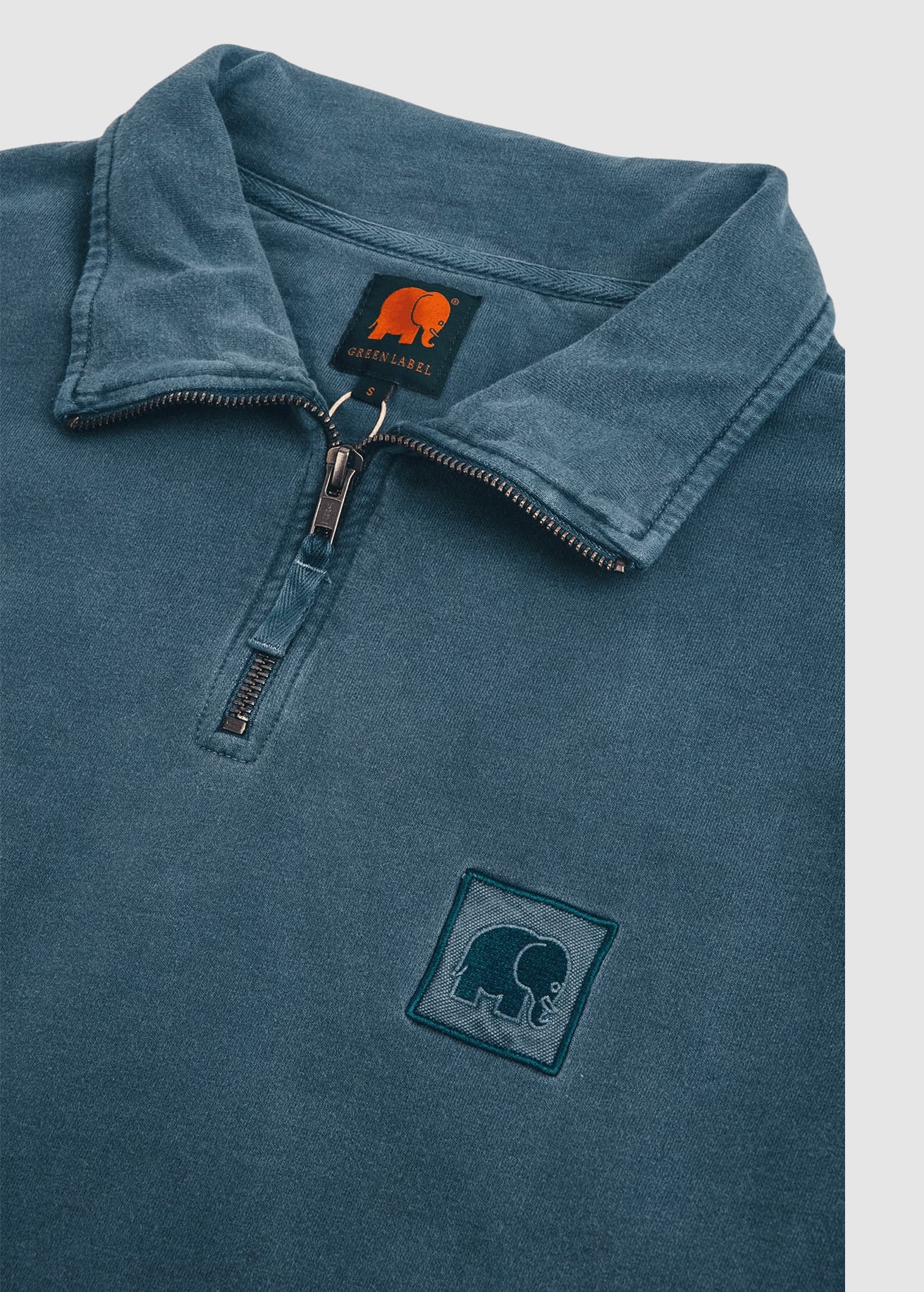 trendsplant-sauce-pigment-dyed-quarter-zip-sweater-elm-green-6.jpeg Sauce Pigment Dyed Quarter Zip Sweater Elm Green