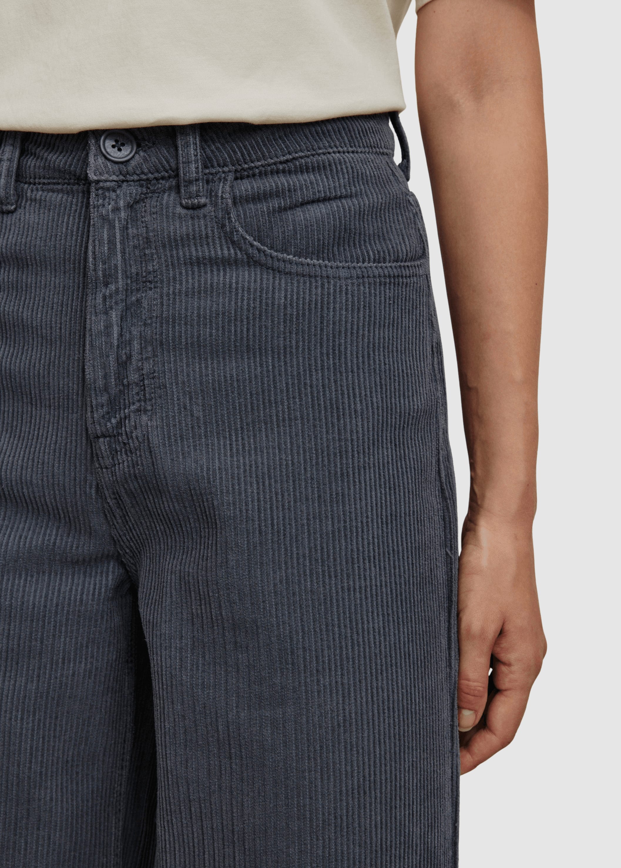 recolution-erica-corduroy-denim-blue-5.jpeg Erica Corduroy Denim Blue