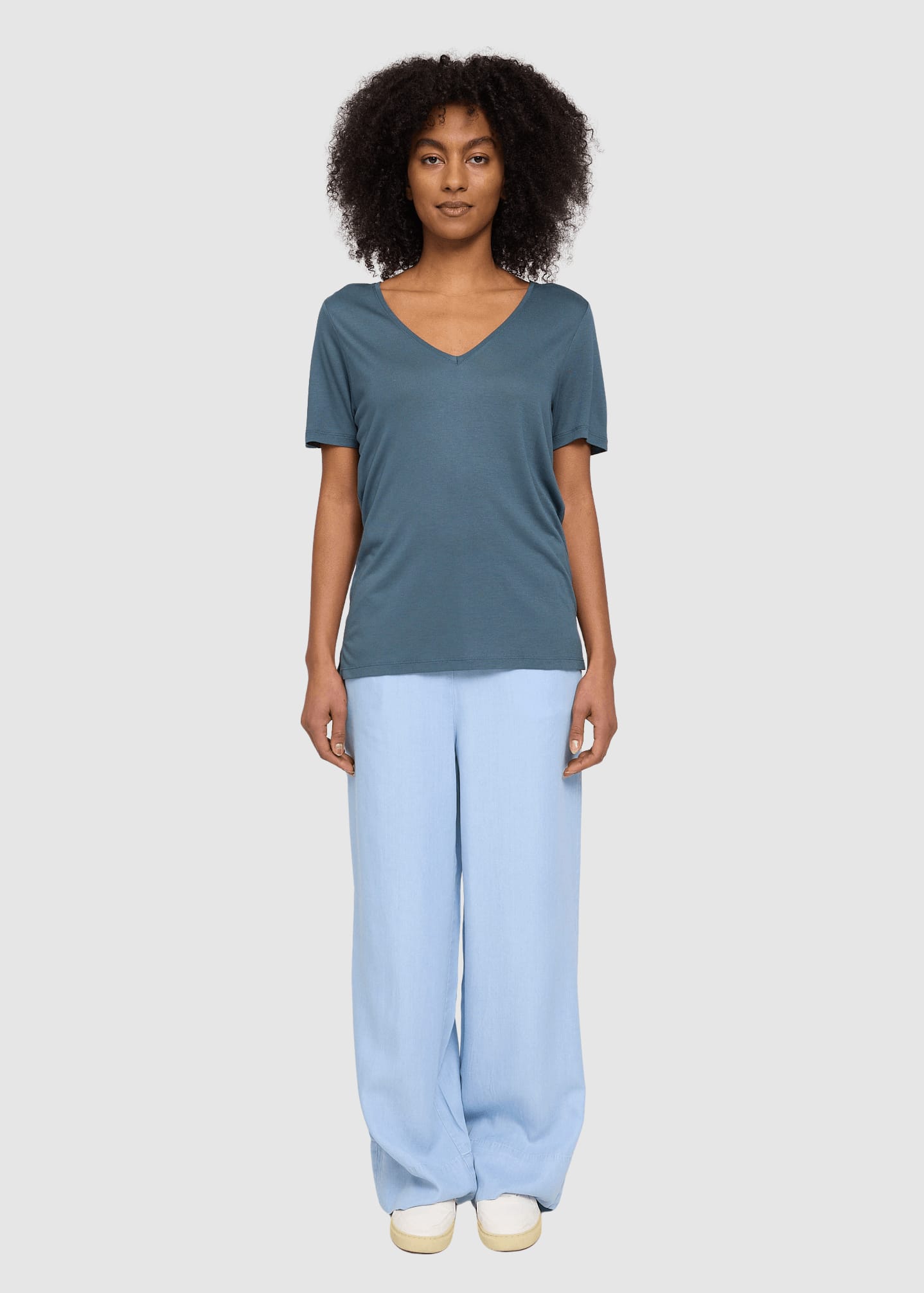 Ecovero Viscose V-Neck T-Shirt Steel Blue Ecovero Viscose V-Neck T-Shirt Steel Blue