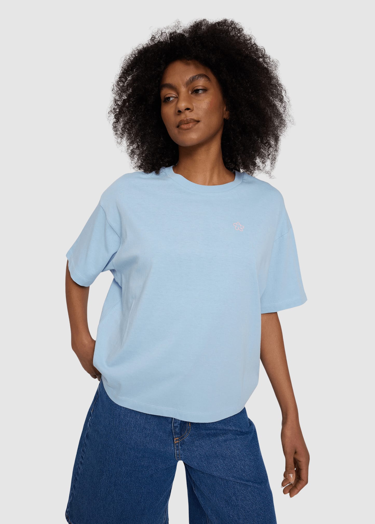 Back Print T-Shirt Foggy Blue Flowers Back Print T-Shirt Foggy Blue Flowers