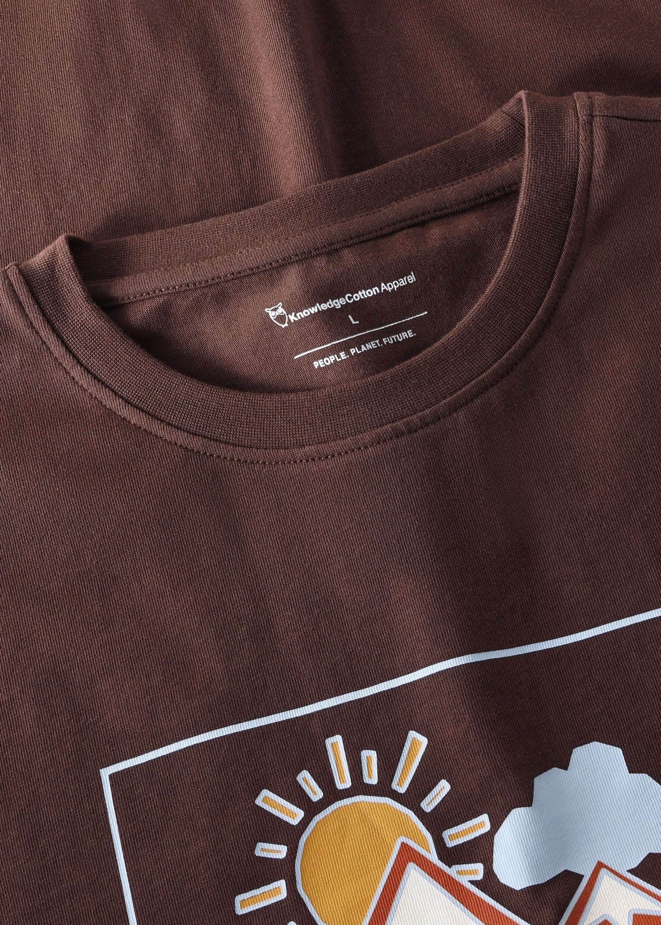 Front Print T-Shirt Shaved Chocolate Front Print T-Shirt Shaved Chocolate