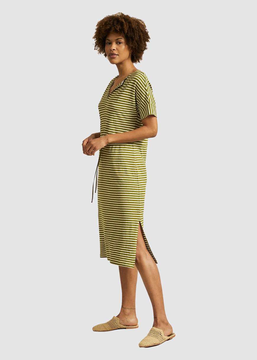 Streifenkleid mit V-Ausschnitt Streifenkleid mit V-Ausschnitt