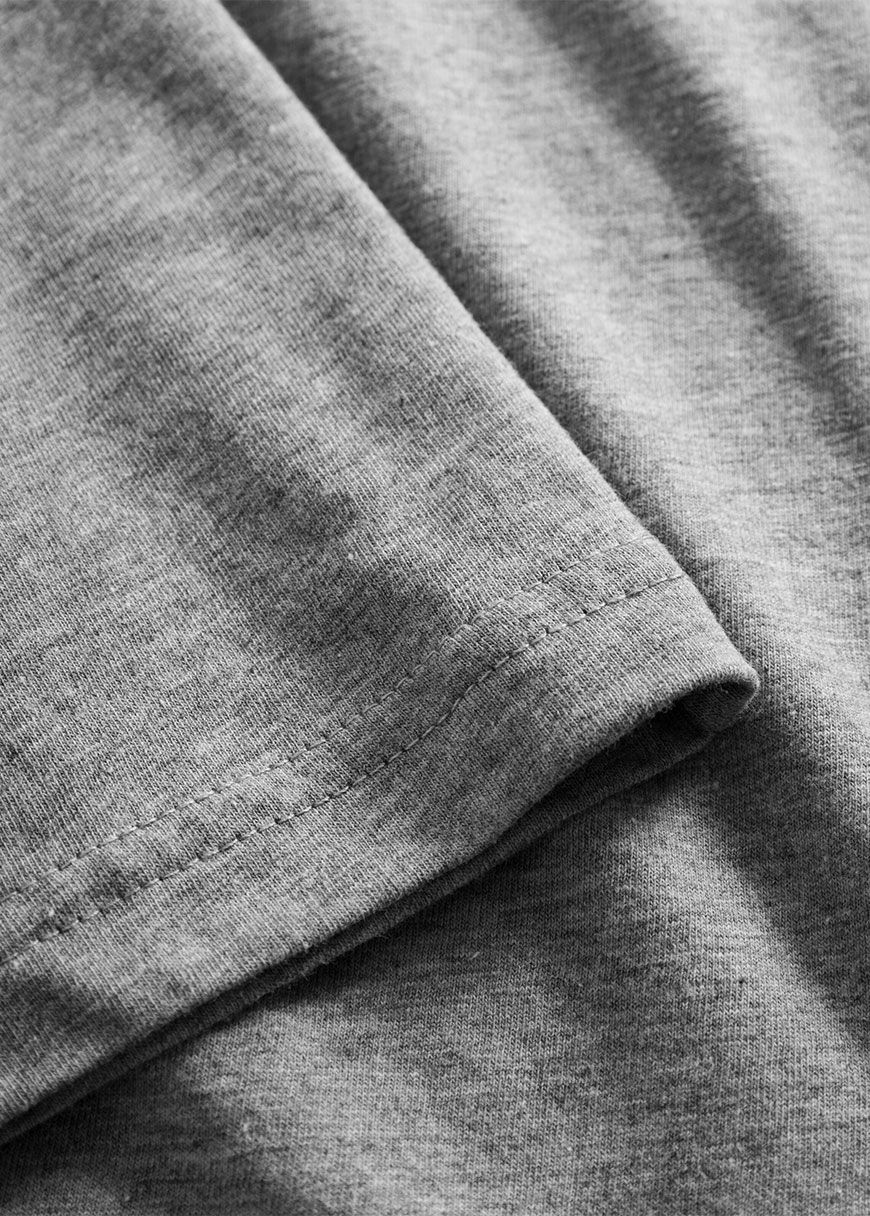 Regular Mountain Front Print T-Shirt Regular Mountain Front Print T-Shirt