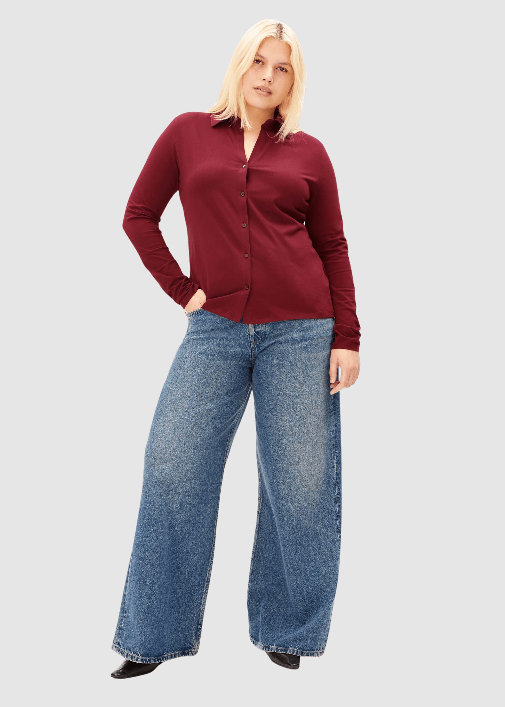 Nalaannia Blouse Velvet Red