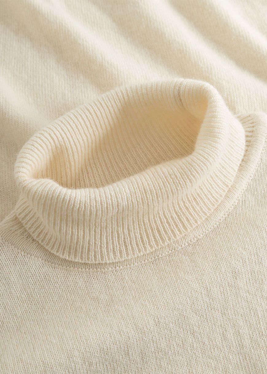 Lambswool Roll Neck