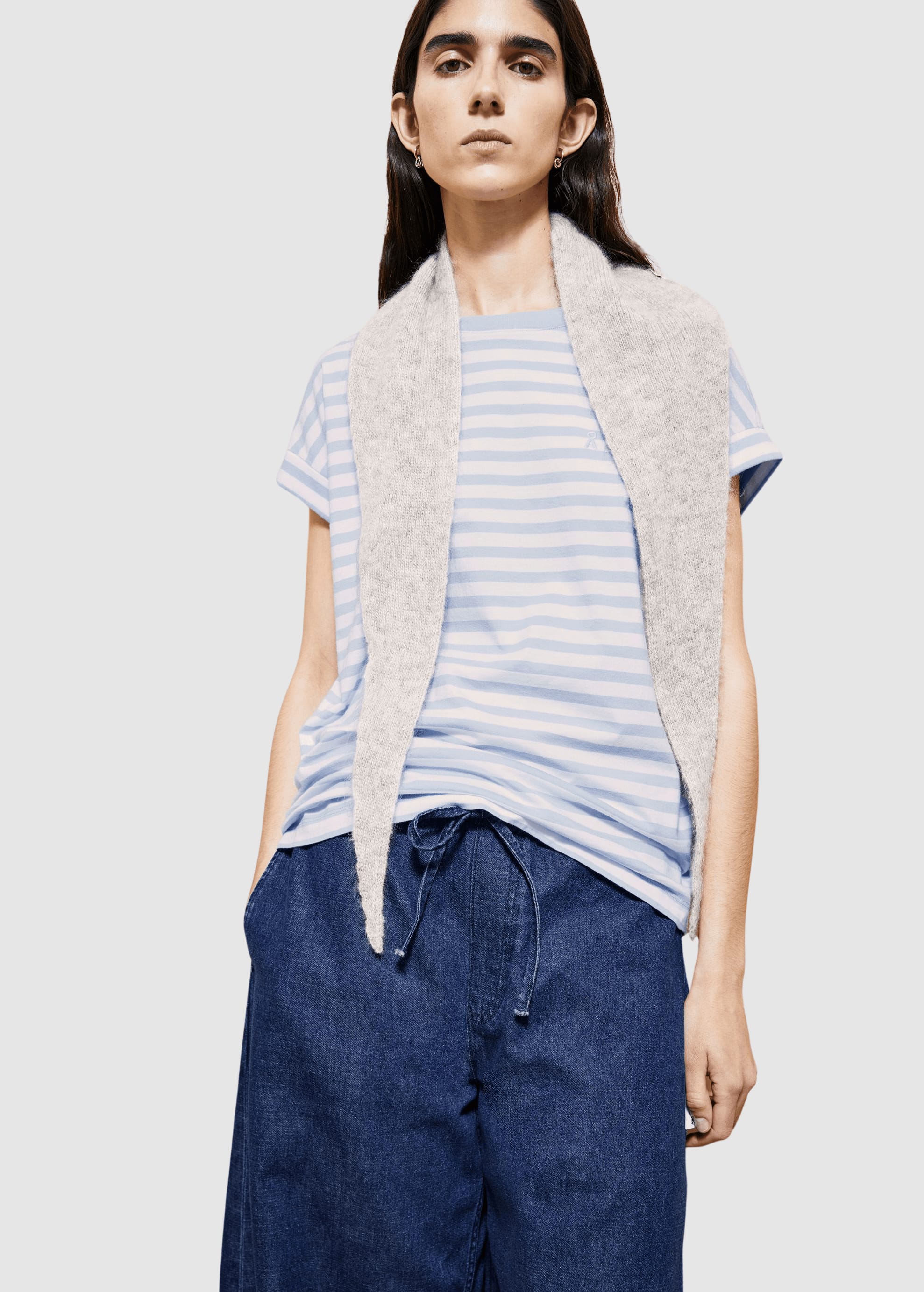 armedangels-idaara-stripe-t-shirt-white-soft-blue-4.jpeg Idaara Stripe T-Shirt White Soft Blue