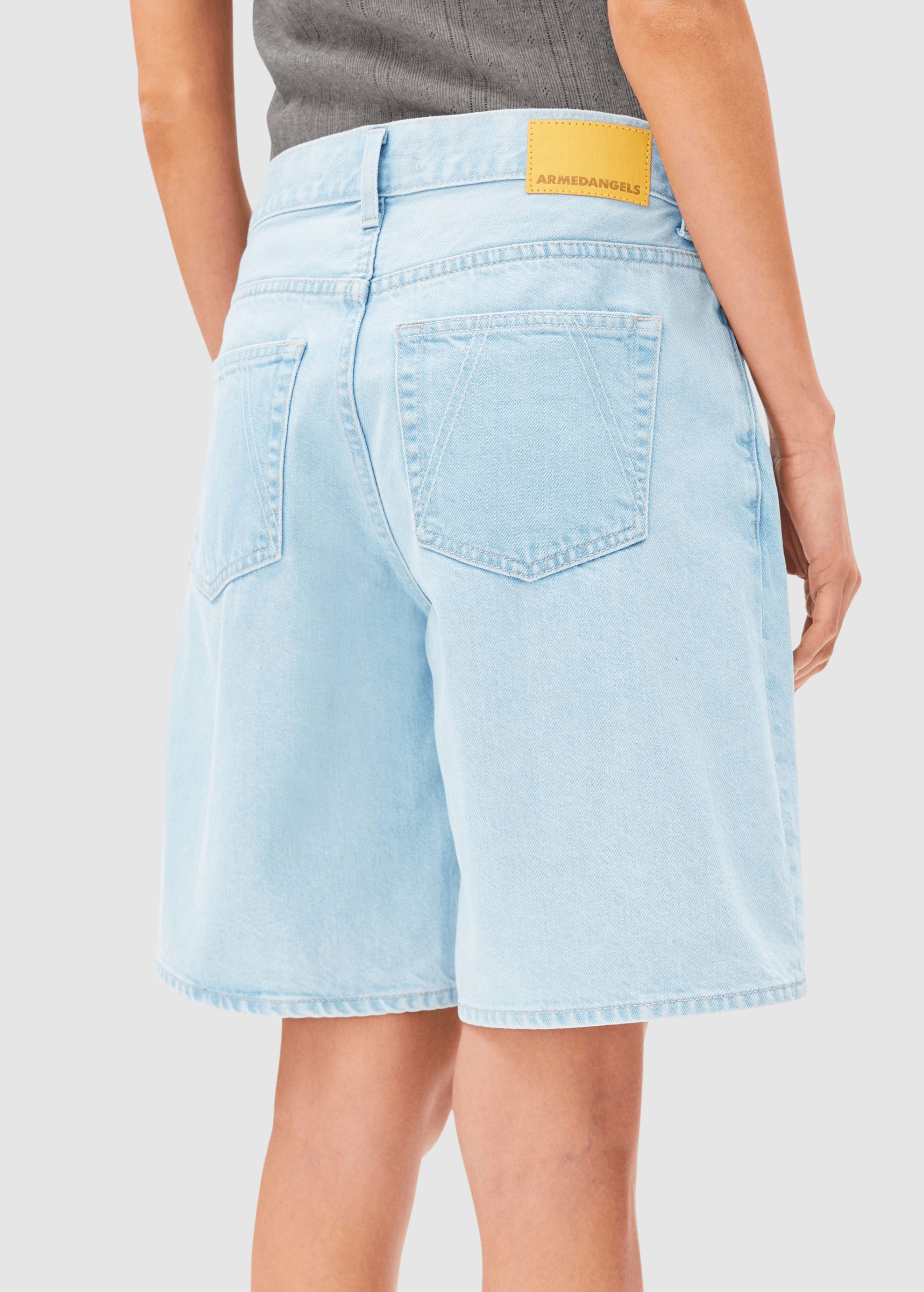 Thaalina Mid Waist Denim Short Barrea