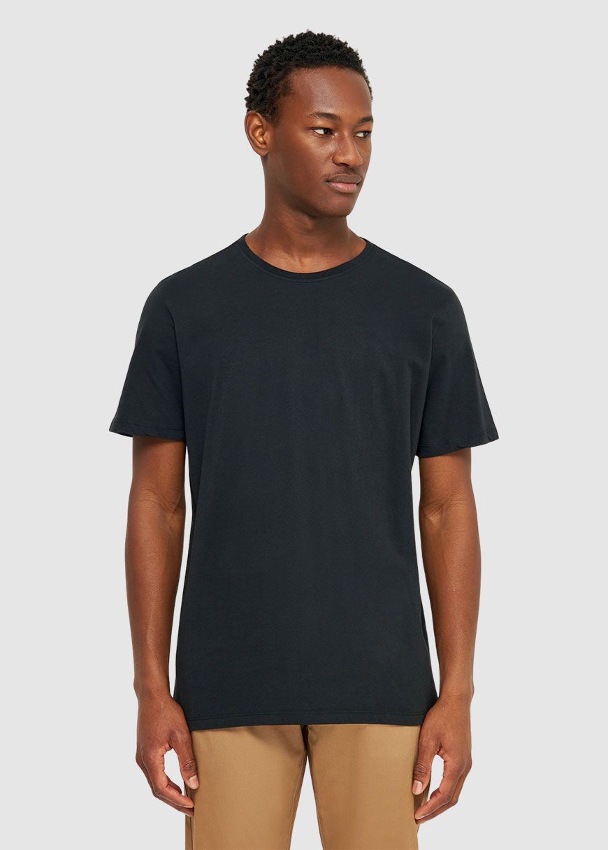 Basic T-Shirt