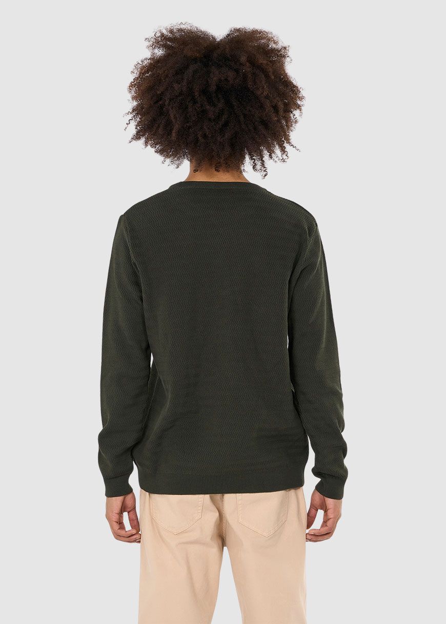 Zig-Zag Badge Knit O-Neck Zig-Zag Badge Knit O-Neck