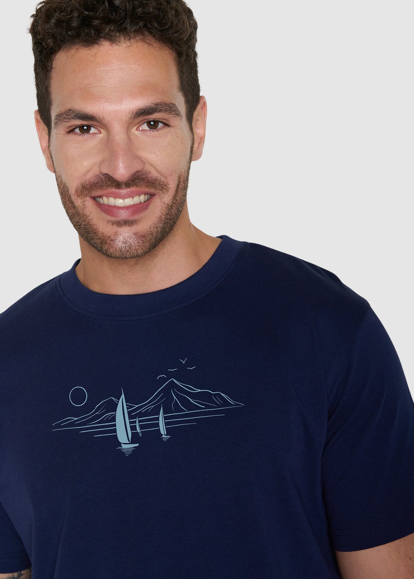 Sail Away Fusion T-Shirt Navy Sail Away Fusion T-Shirt Navy