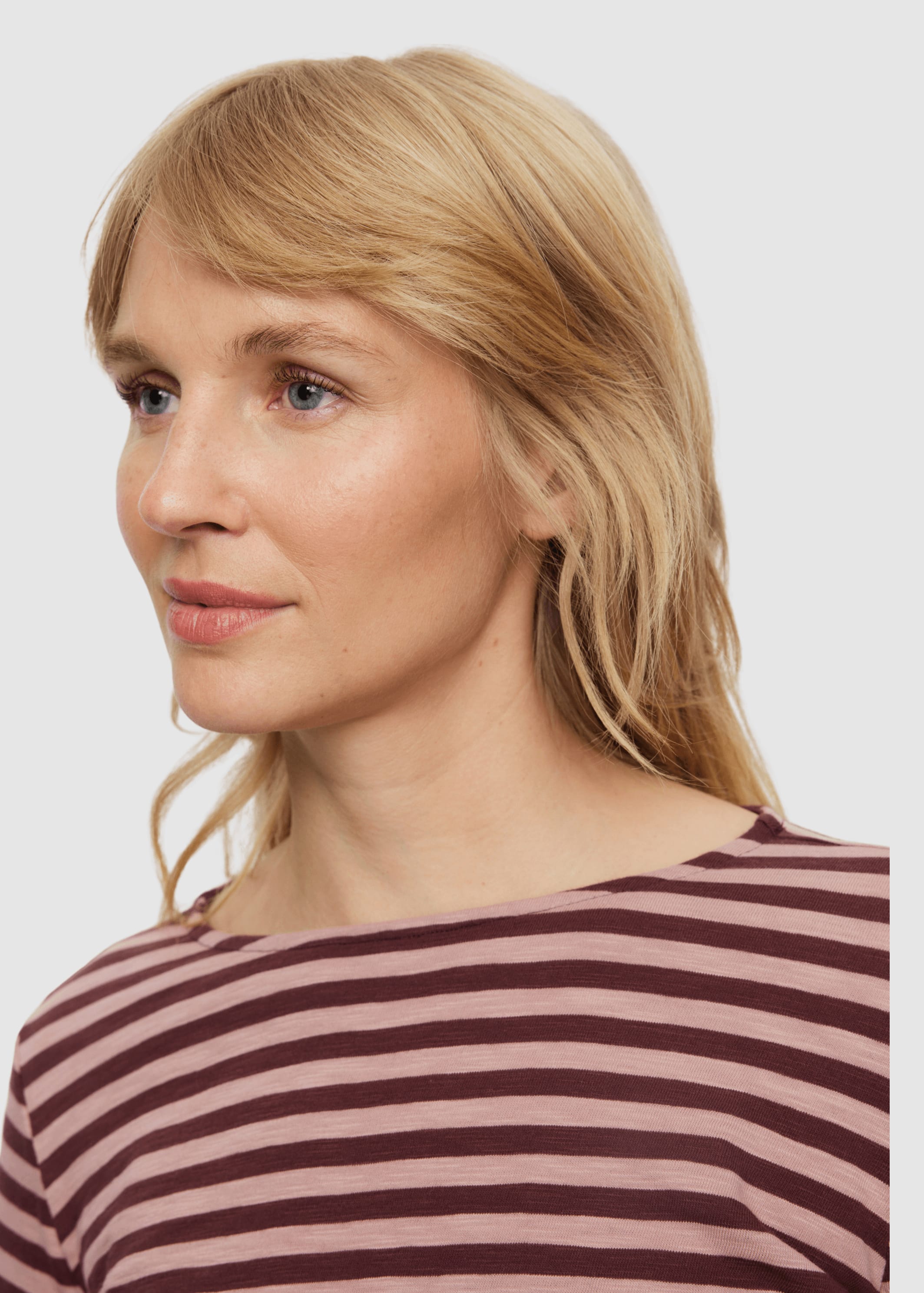 recolution-iris-stripes-rose-5.jpeg Iris Stripes Rose