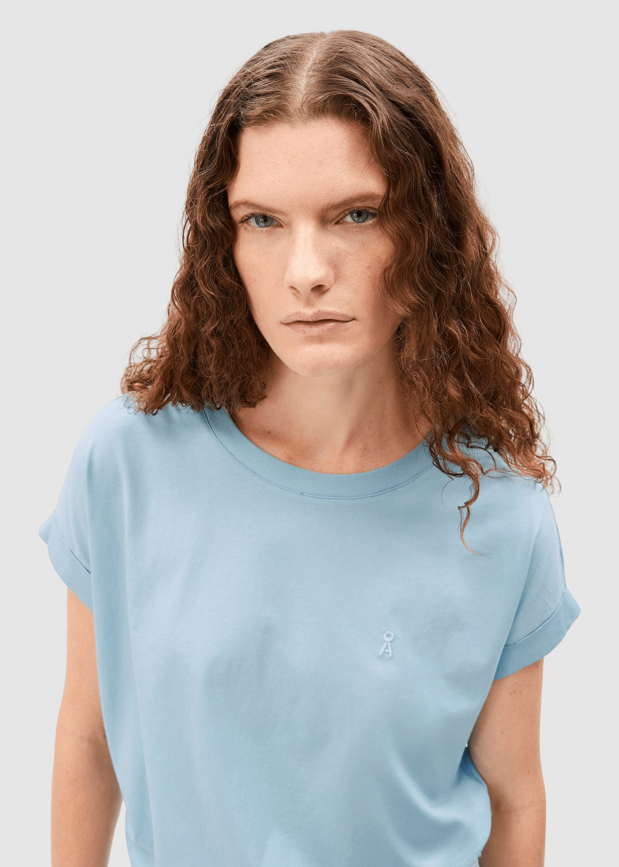 Idaara T-Shirt Blue Glow