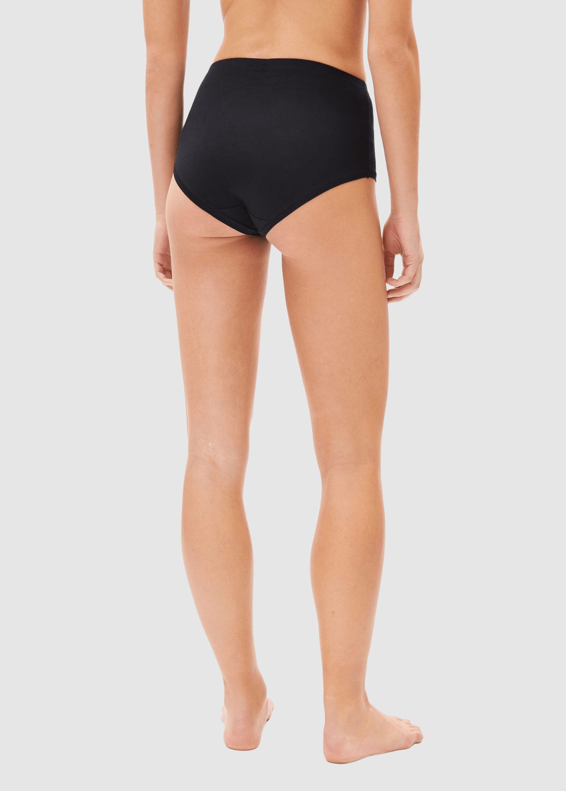 armedangels-birtaa-shorty-black-2.jpeg Birtaa Shorty Black