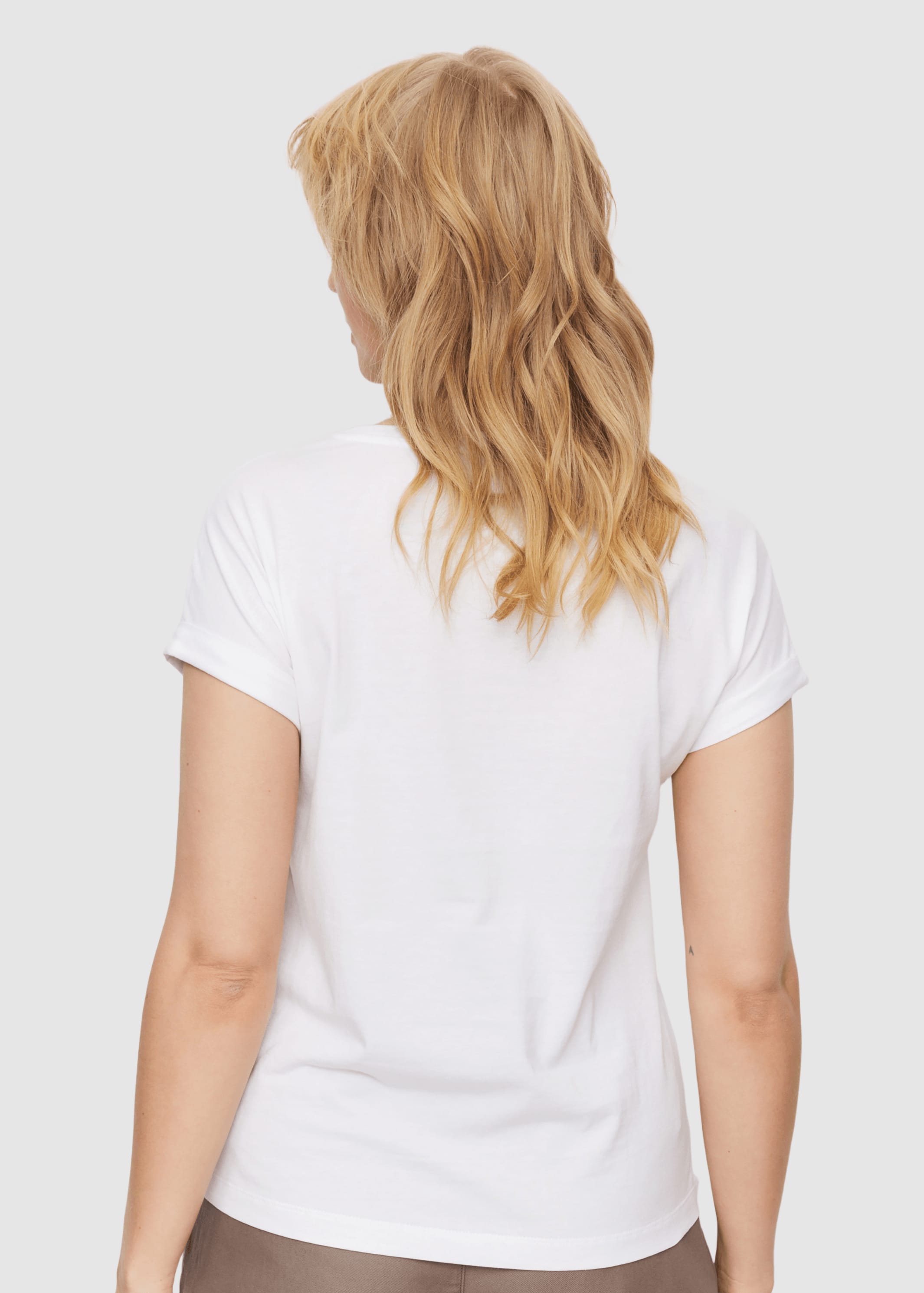 recolution-cayenne-moin-white-3.jpeg Cayenne Moin White