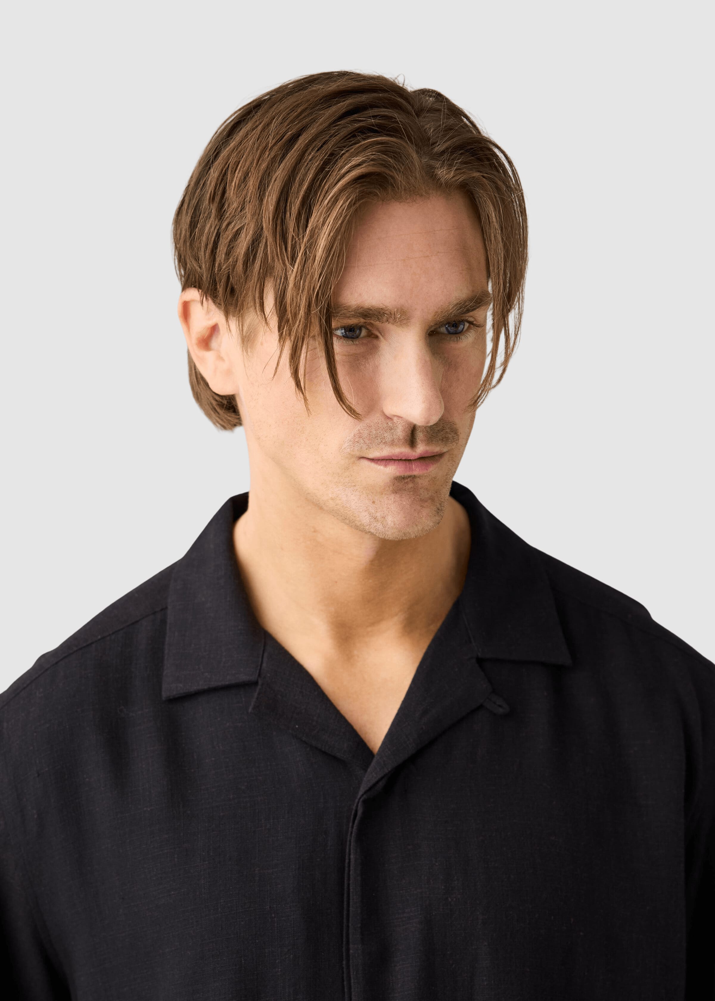 Moss Relaxed Linen-MIX Short Sleeve Shirt Black Jet Moss Relaxed Linen-MIX Short Sleeve Shirt Black Jet