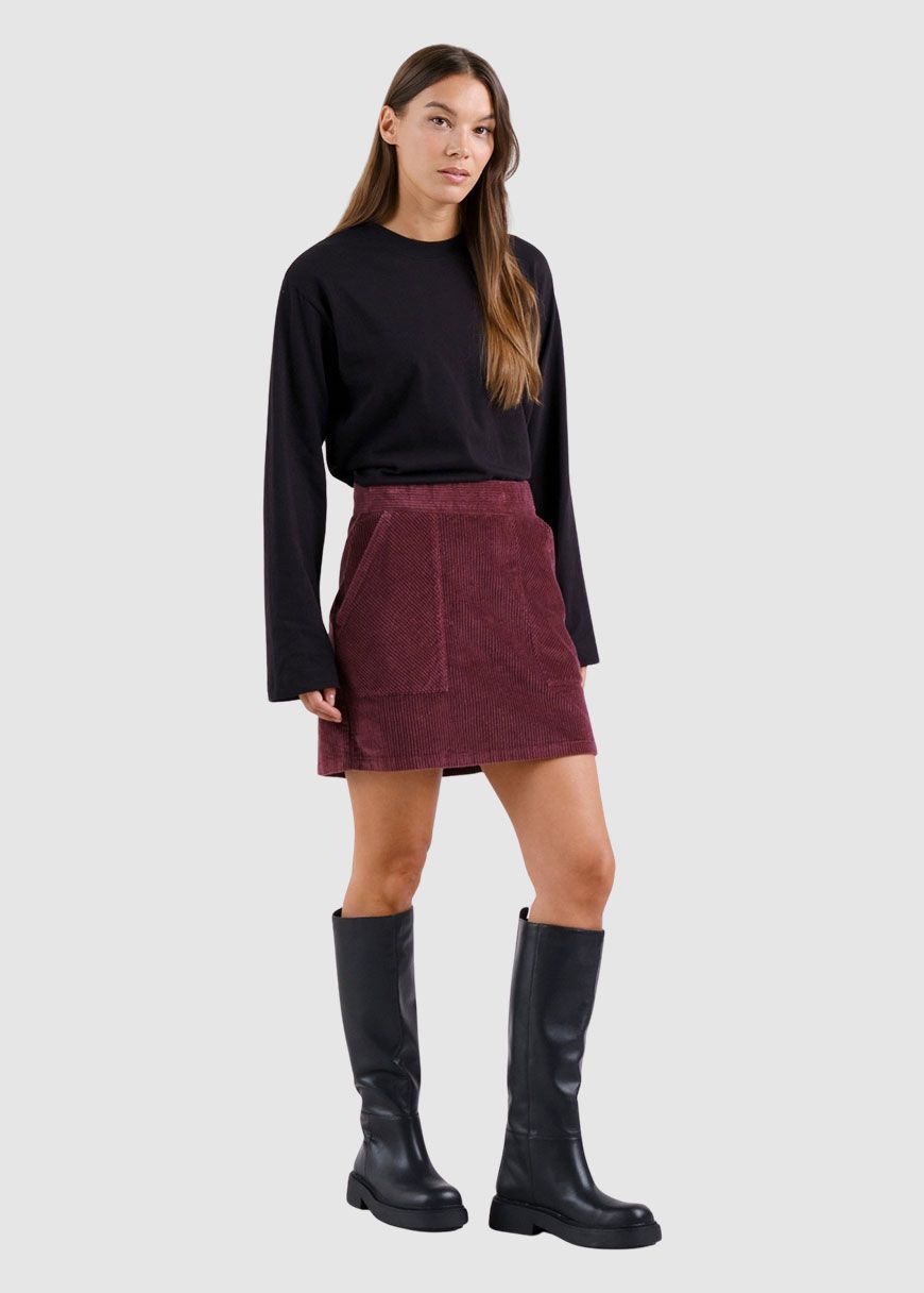 dedicated_skirt_majorna_corduroy_AW_25_DED_22957_Fig_Red_2_c4840fdf9b Skirt Majorna Corduroy