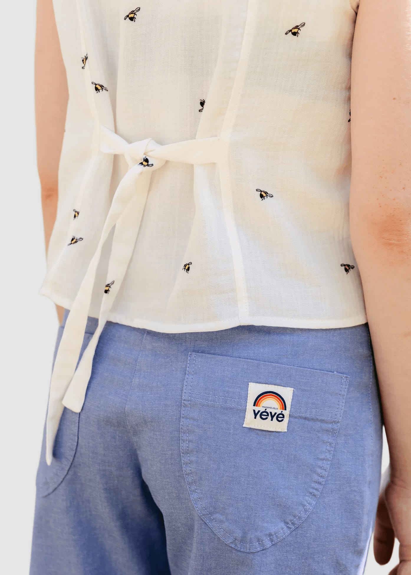 Bee Nice Vest Top White