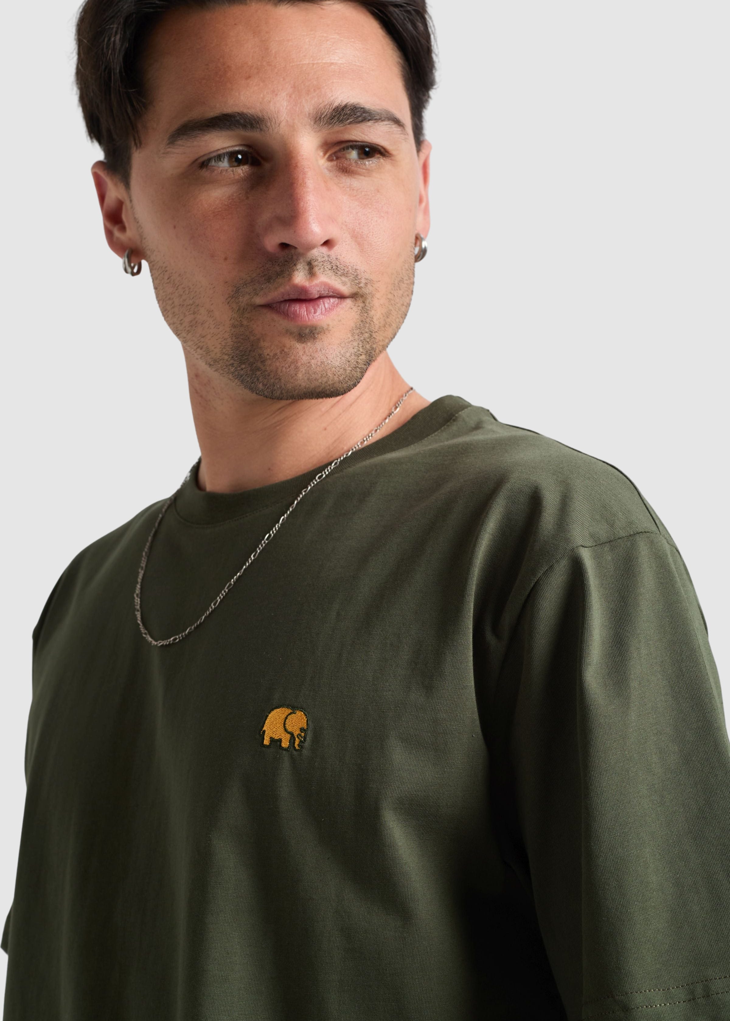 trendsplant-organic-essential-t-shirt-kombu-green-4.jpeg Organic Essential T-Shirt Kombu Green