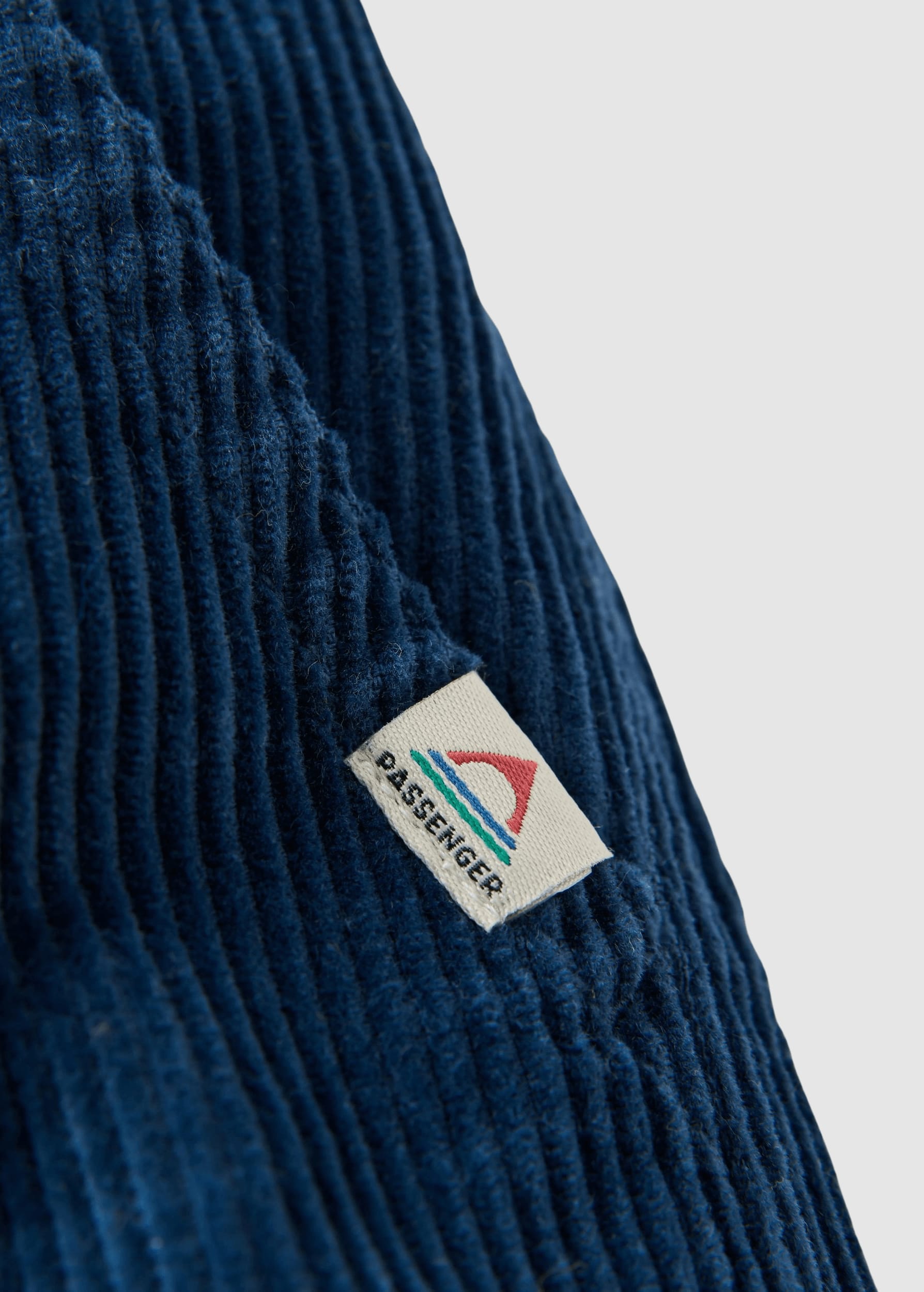 Avian Organic Cord Short 2.0 Dark Denim