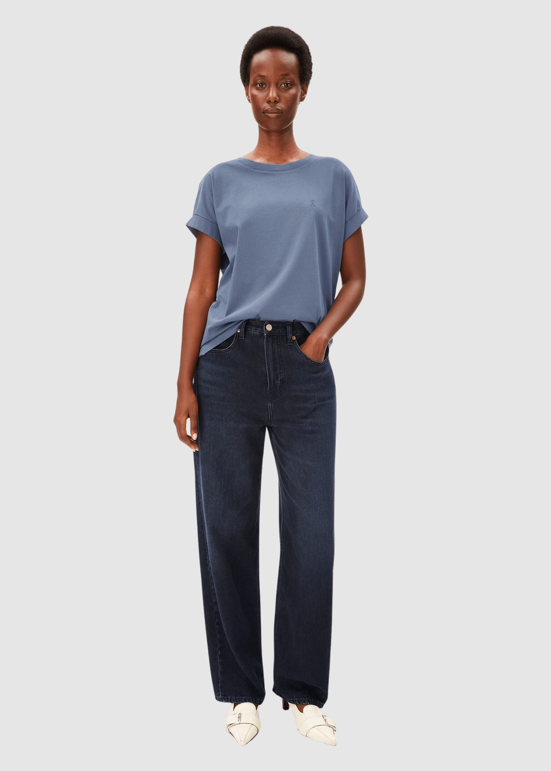 armedangels-idaara-t-shirt-dusty-moon-5.jpeg Idaara T-Shirt Dusty Moon
