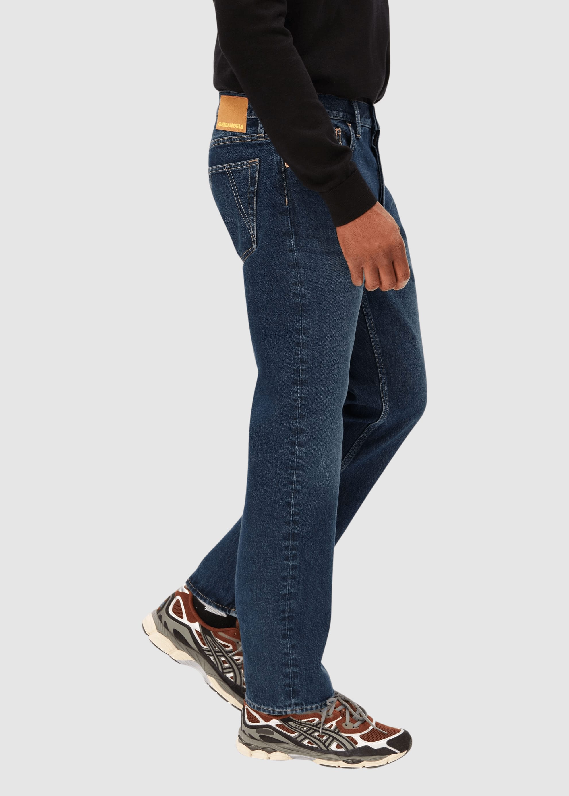 armedangels-maadox-classic-straight-jean-moonstone-6.jpeg Maadox Classic Straight Jean Moonstone