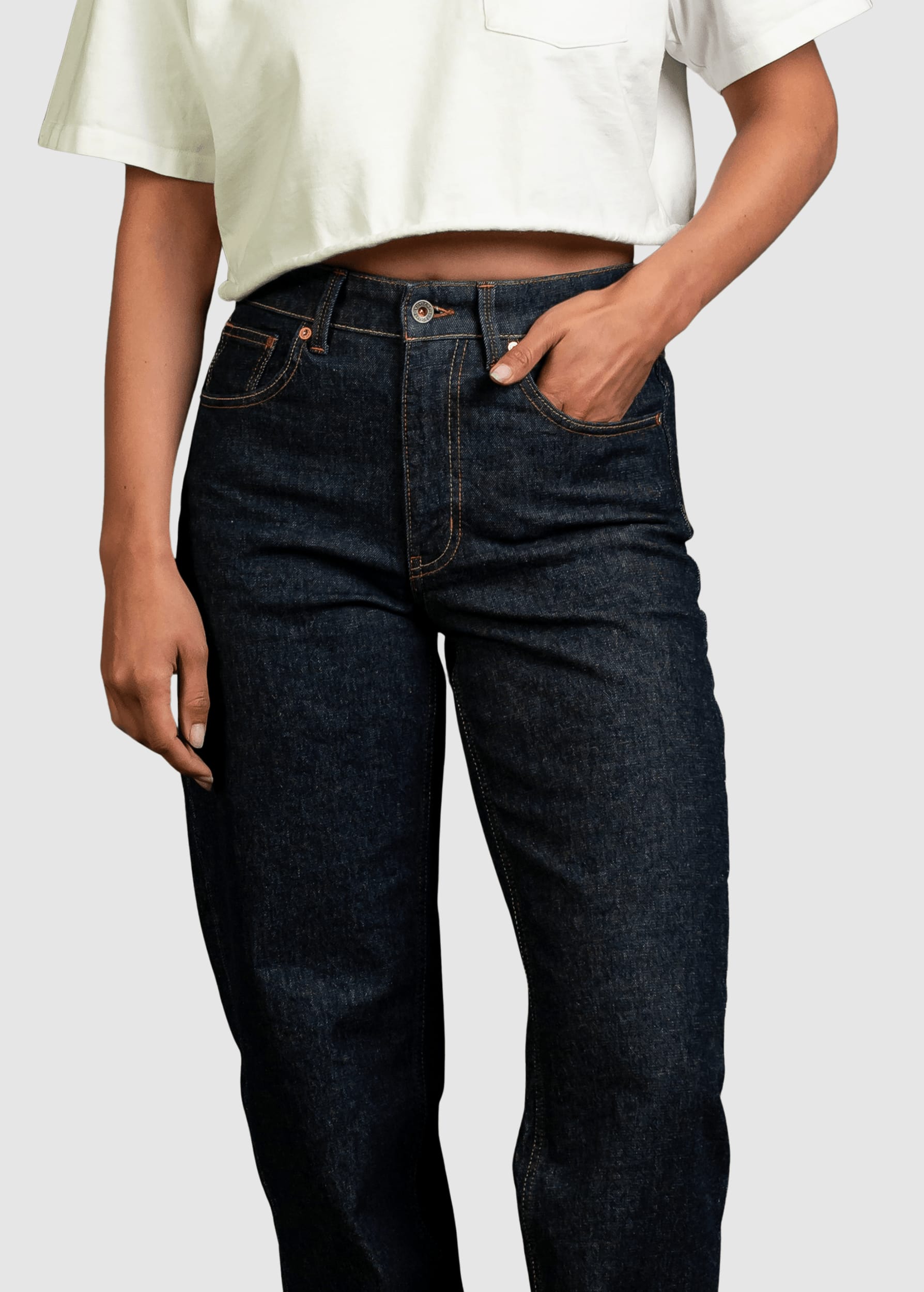 kuyichi-lola-mom-jeans-rinse-2.jpeg Lola Mom Jeans Rinse