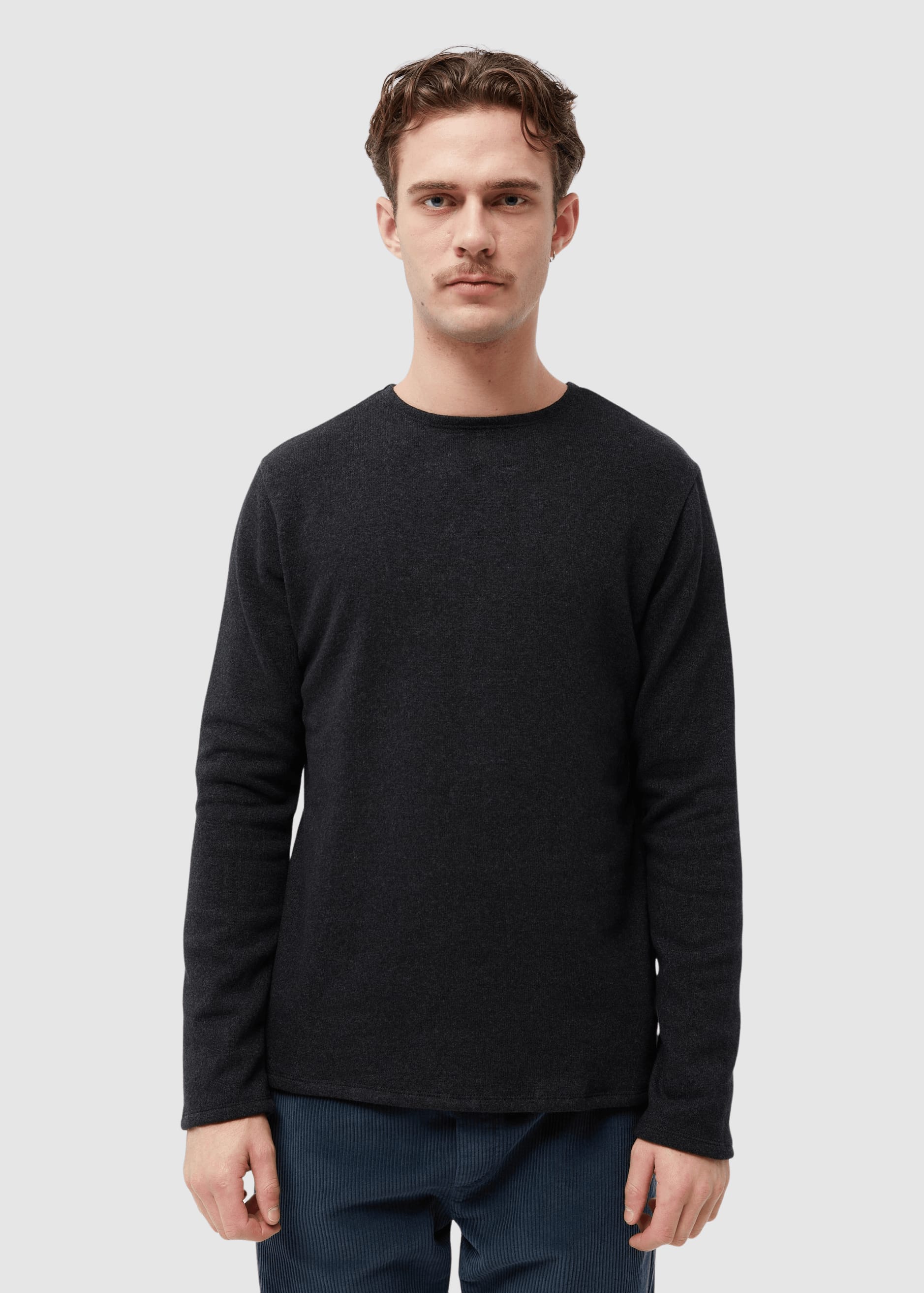 givn-gbian-dark-grey-1.jpeg Gbian Dark Grey